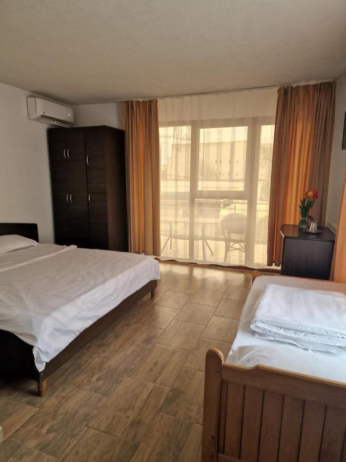 Pensiunea Rubin Hotel เอโฟริเอนอร์ด ภายนอก รูปภาพ